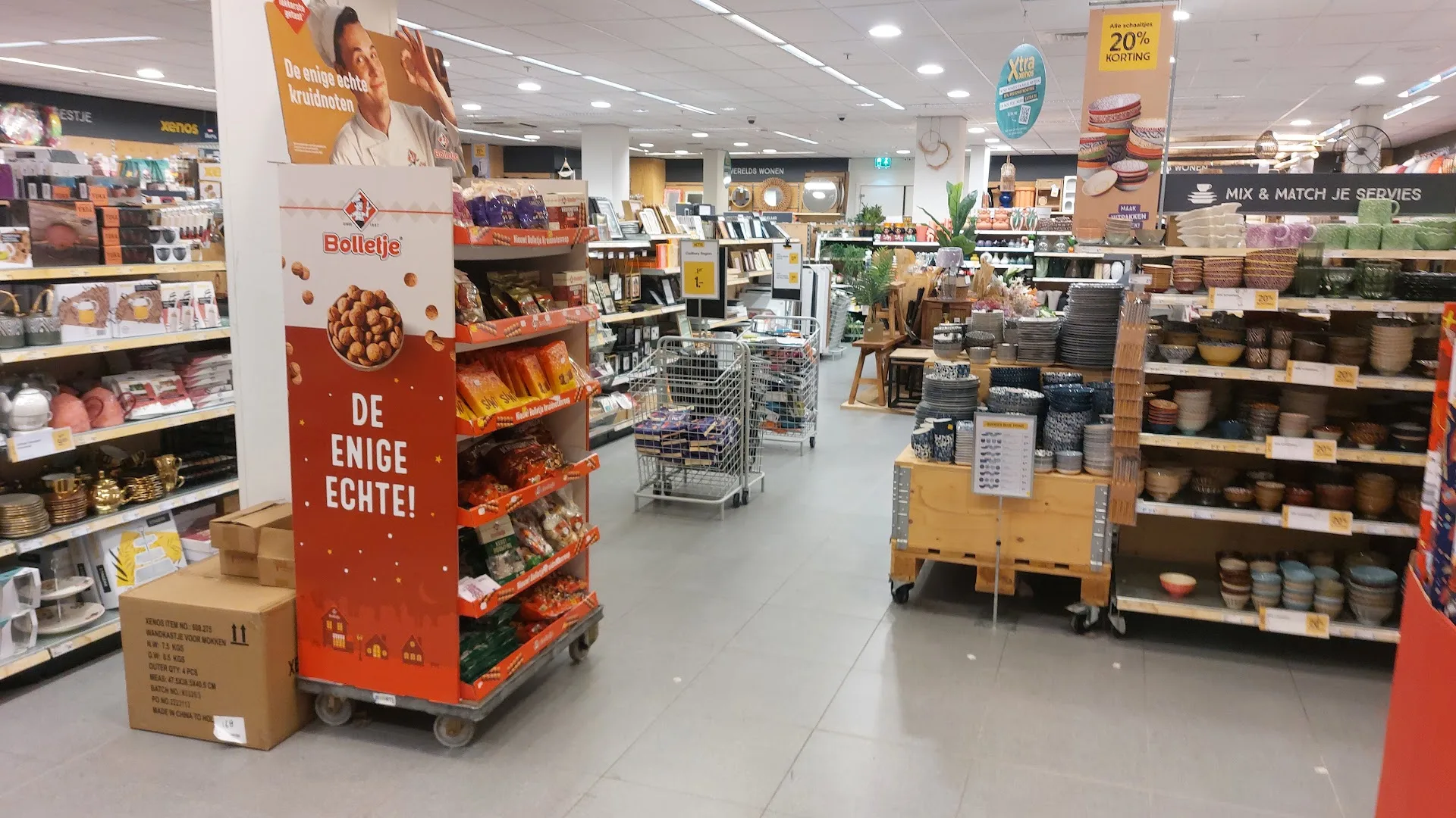 Xenos Capelle ad IJssel — foto 6
