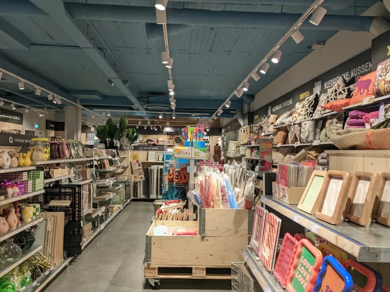 Xenos Ede — foto 11