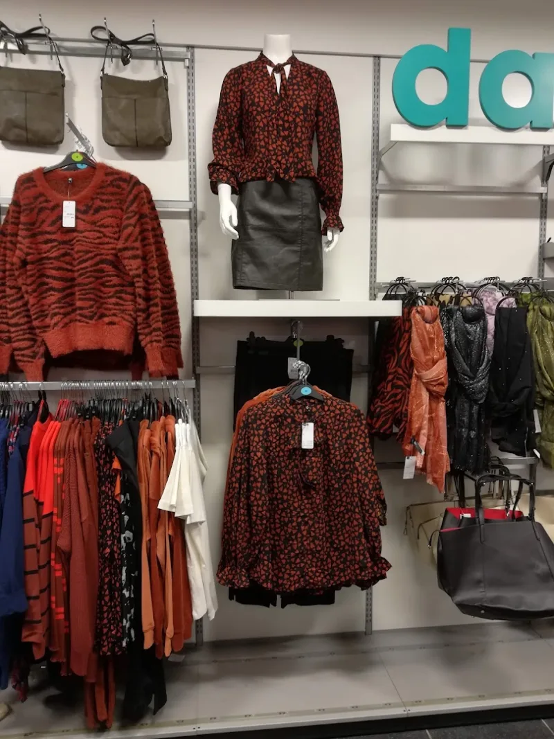 HEMA Alkmaar Wendelaarstraat — foto 8