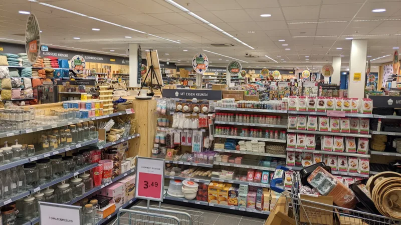 Xenos Heerhugowaard — foto 8