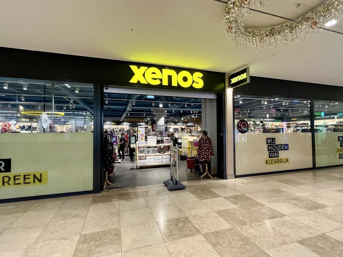 Xenos Hilversum — foto 1