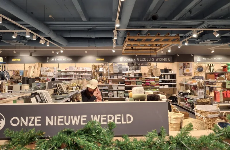 Xenos Hilversum — foto 3