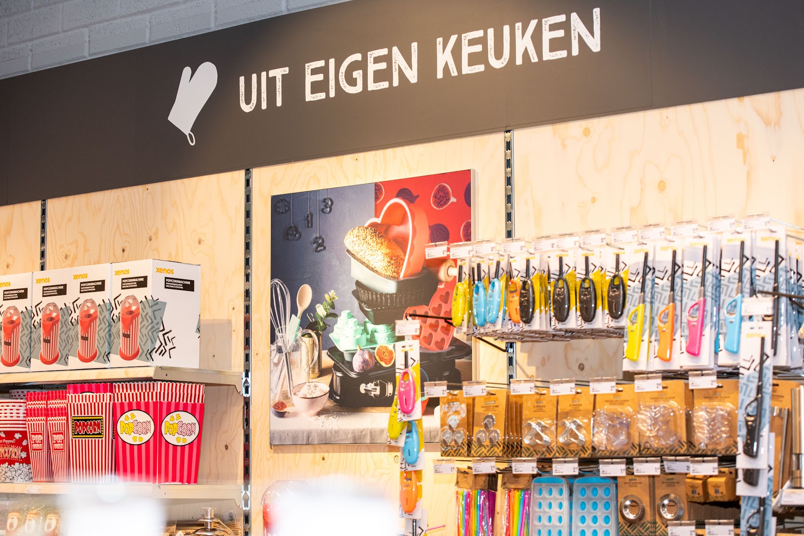 Xenos Houten — foto 8