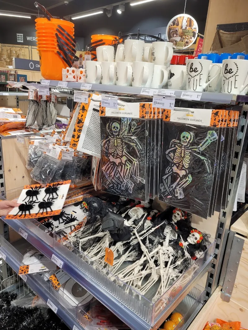 Xenos Nieuwegein — foto 7