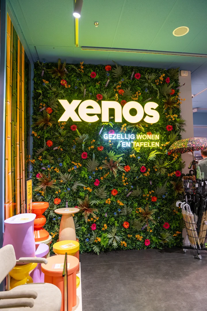 Xenos Tilburg Pieter Vreedeplein — foto 11