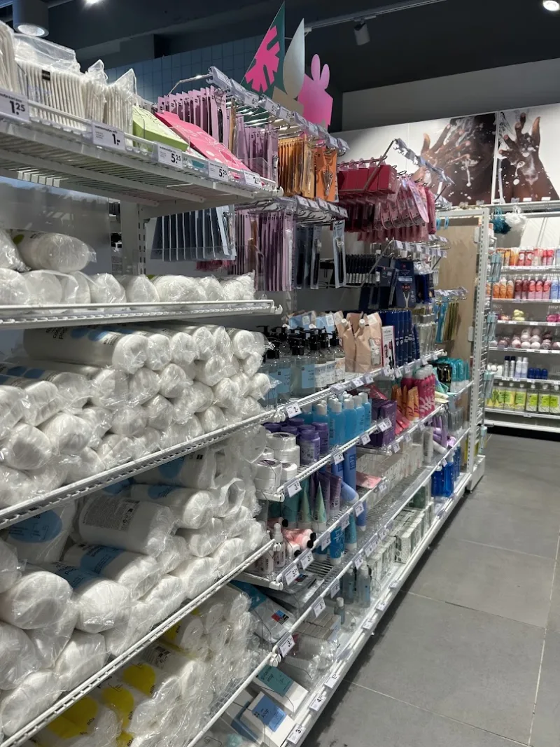 HEMA Amsterdam Bos en Lommerplein — foto 6