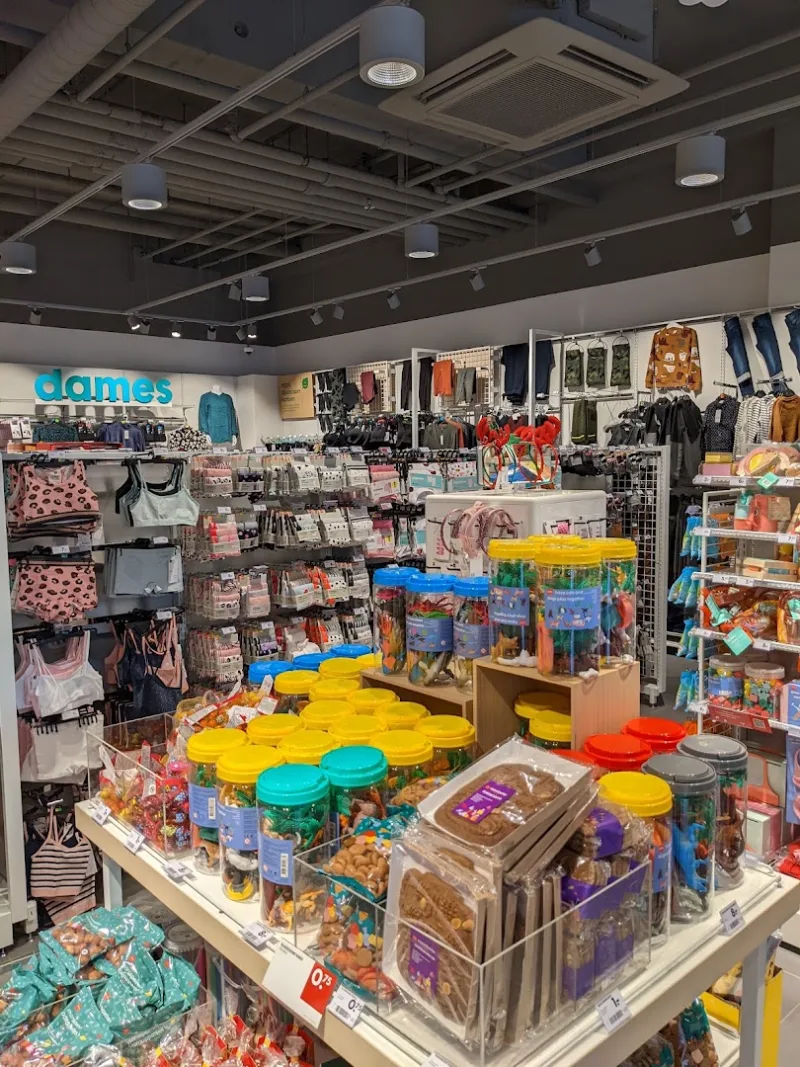 HEMA Amsterdam Bos en Lommerplein — foto 7