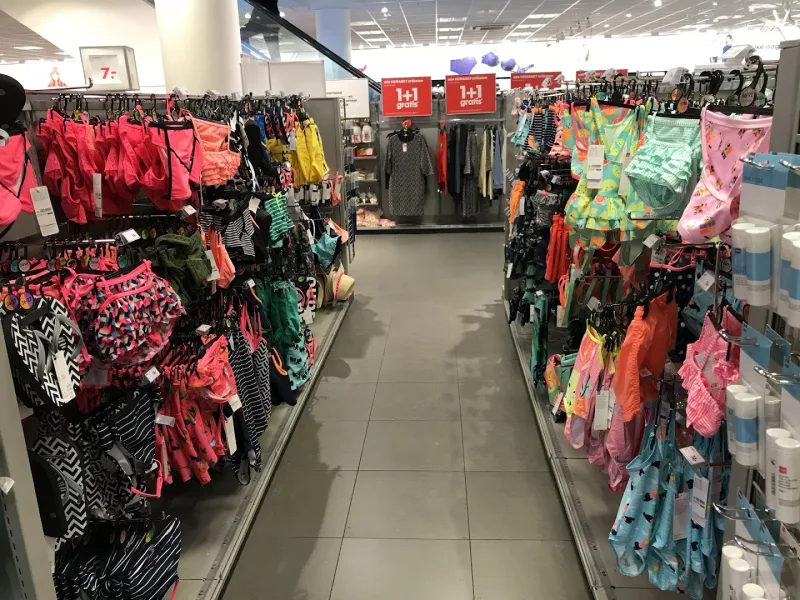HEMA Amsterdam Haarlemmerplein — foto 8