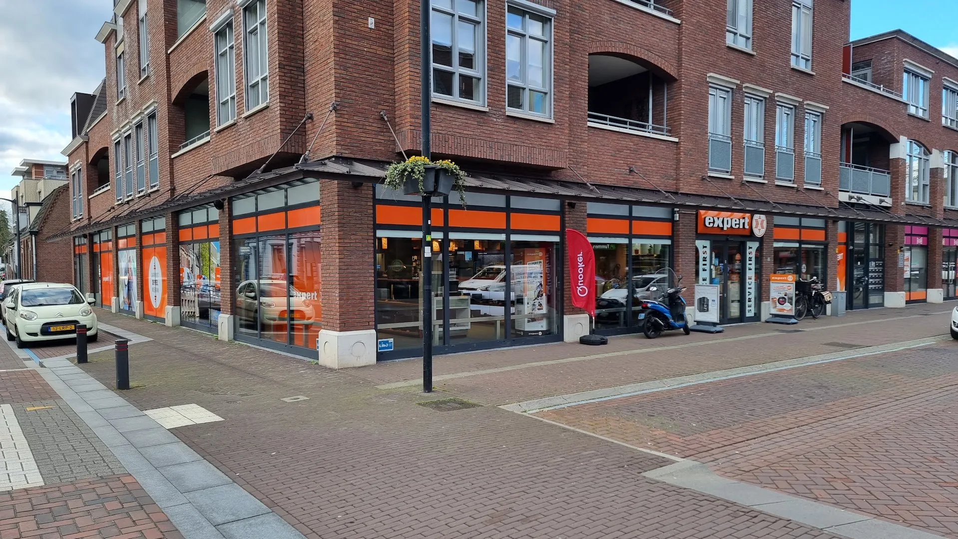 Expert Asten — foto 1