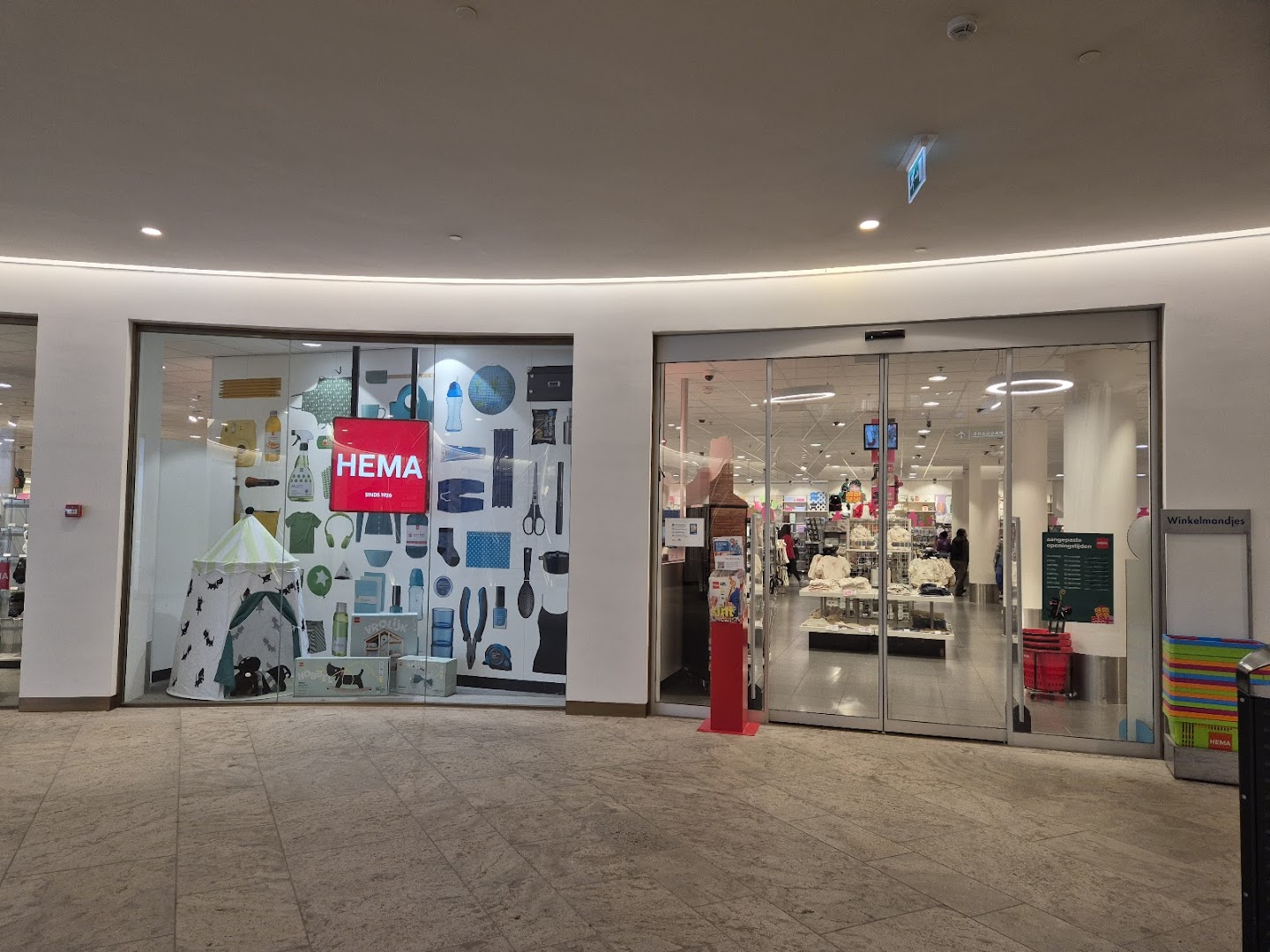 HEMA Amsterdam Kalverpassage — foto 1