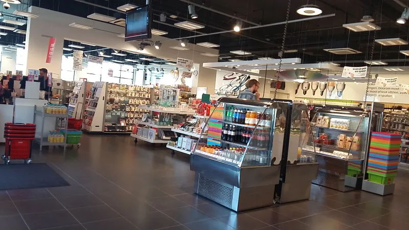 HEMA Amsterdam NDSM-straat — foto 2
